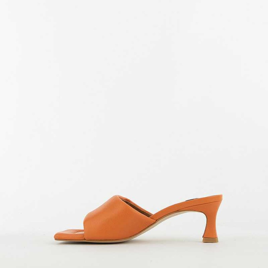 Angel Alarcon Slipper, Oranje