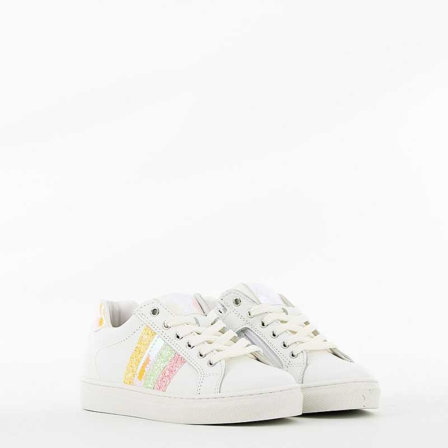 Little David Sneaker, Wit