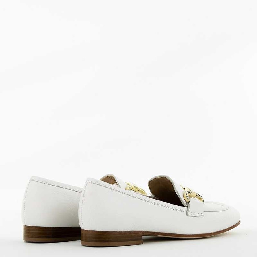 Luca Grossi Moccasin, Wit