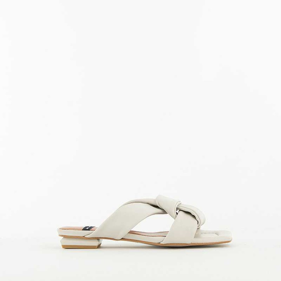 Angel Alarcon Slipper, Beige