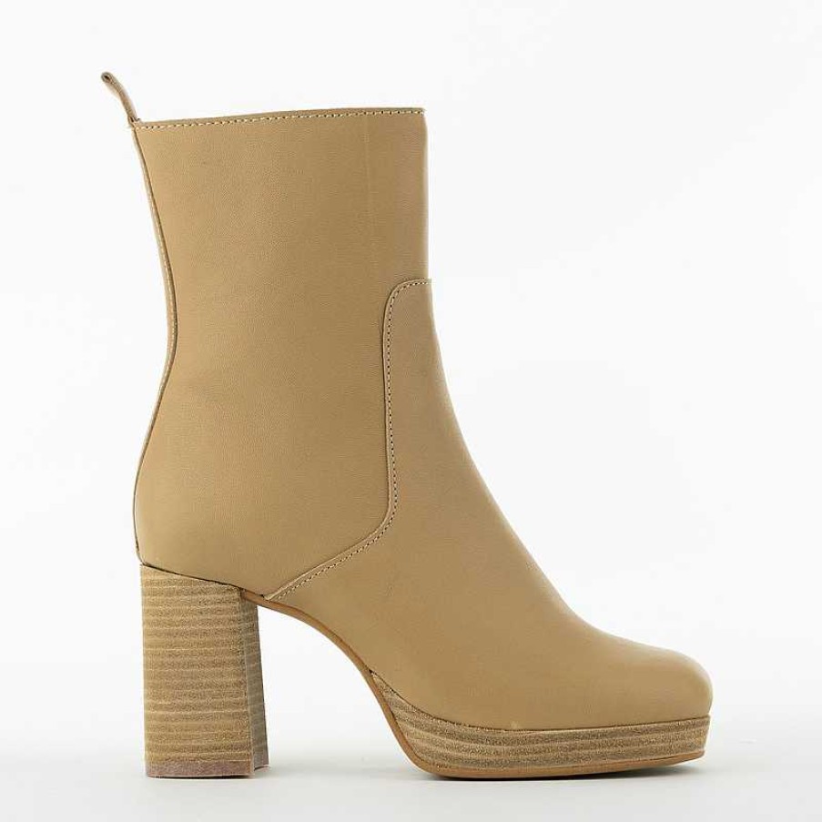 Tango Boots, Beige